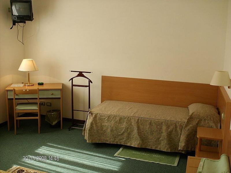 Hotel Etruria Орв'єто Екстер'єр фото
